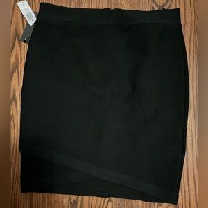 Ten by Babaton Skirt - NWT - Size L